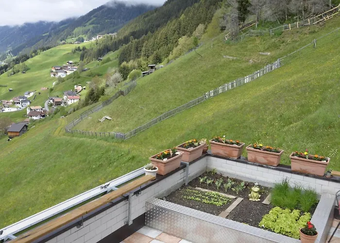 Bergblick By Interhome カップル