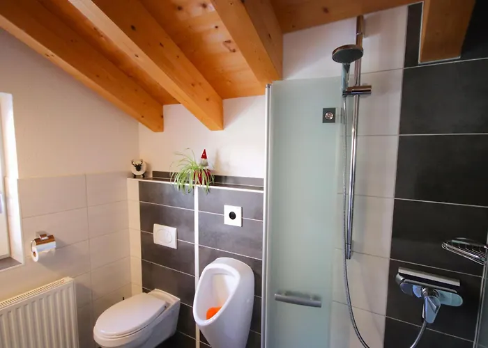 Bergblick By Interhome カップル